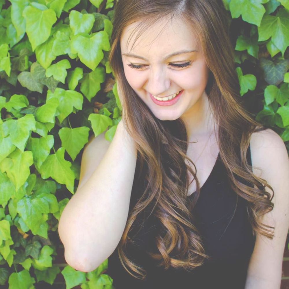 Meet your Posher, Olivia